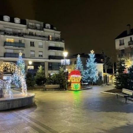 Studio A 2 Pas De La Gare サルトルーヴィル エクステリア 写真
